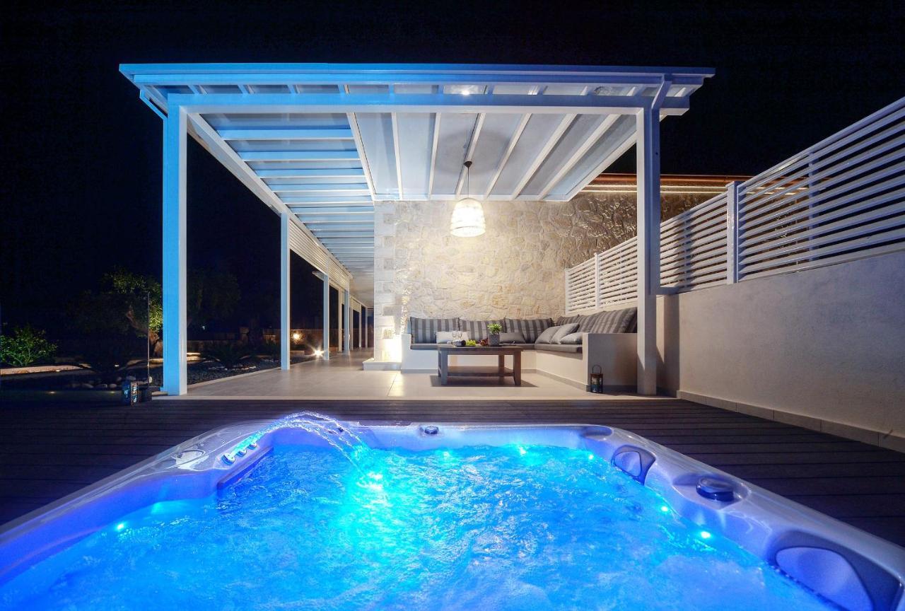 Paxos Luxury Living Junior Suites Гайос Екстериор снимка