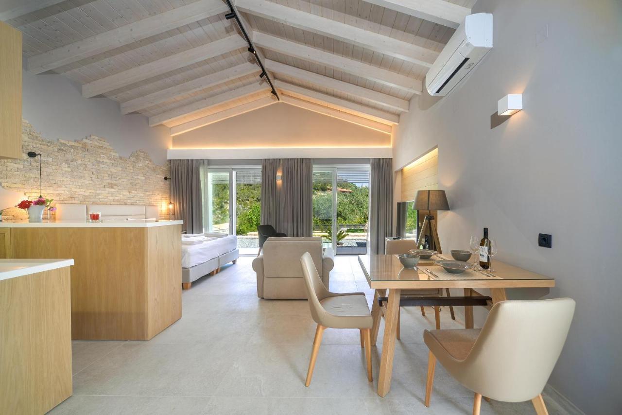 Paxos Luxury Living Junior Suites Гайос Екстериор снимка