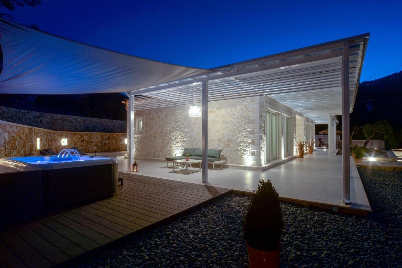 Paxos Luxury Living Junior Suites Гайос Екстериор снимка
