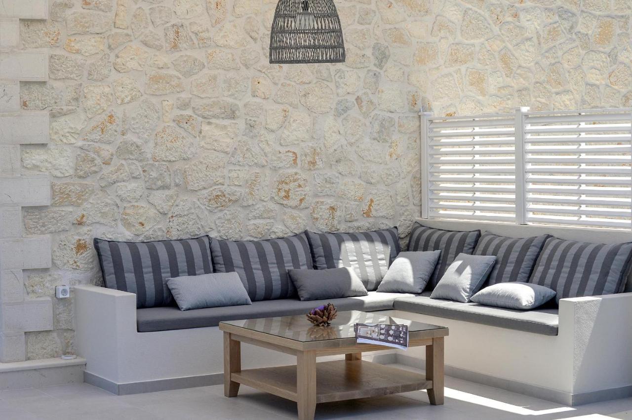 Paxos Luxury Living Junior Suites Гайос Екстериор снимка